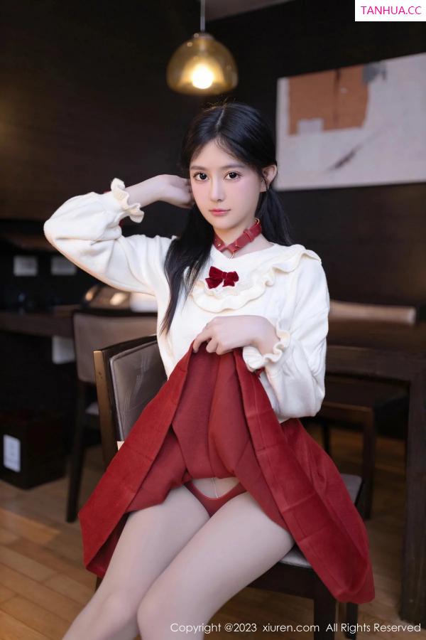  [XiuRen]高清写真图 2023.12.29 No.7890 幼幼 清纯美腿第4张图片